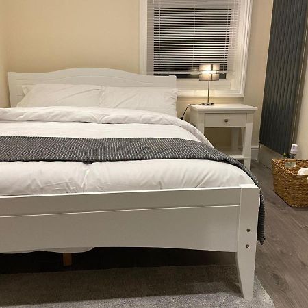 Beautiful Rooms Only Few Steps Away From Bruce Grove Tottenham Stadium ลอนดอน ภายนอก รูปภาพ