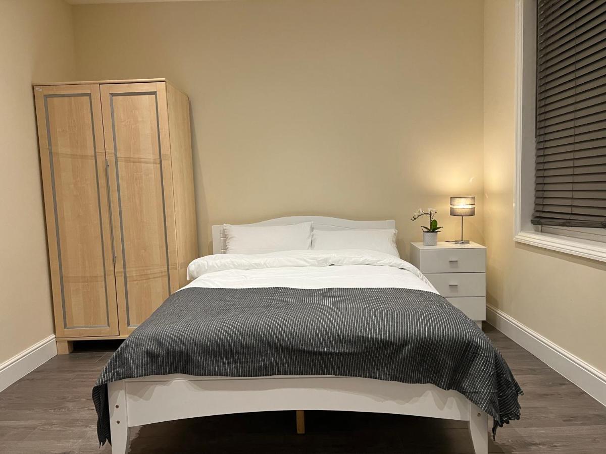 Beautiful Rooms Only Few Steps Away From Bruce Grove Tottenham Stadium ลอนดอน ภายนอก รูปภาพ