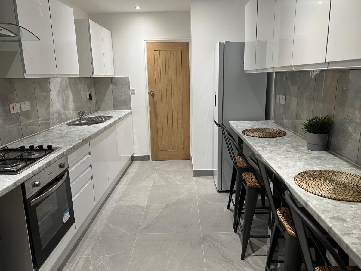 Beautiful Rooms Only Few Steps Away From Bruce Grove Tottenham Stadium ลอนดอน ภายนอก รูปภาพ